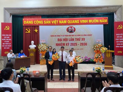 gen-h-z6703298745384_b97bde100b66744c448452a24c0291dc